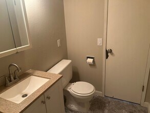 3449 Redwood Ave in Bellingham, WA - Building Photo - Building Photo