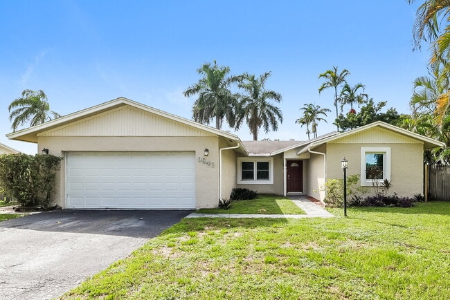 property at 9842 Spanish Isles Dr