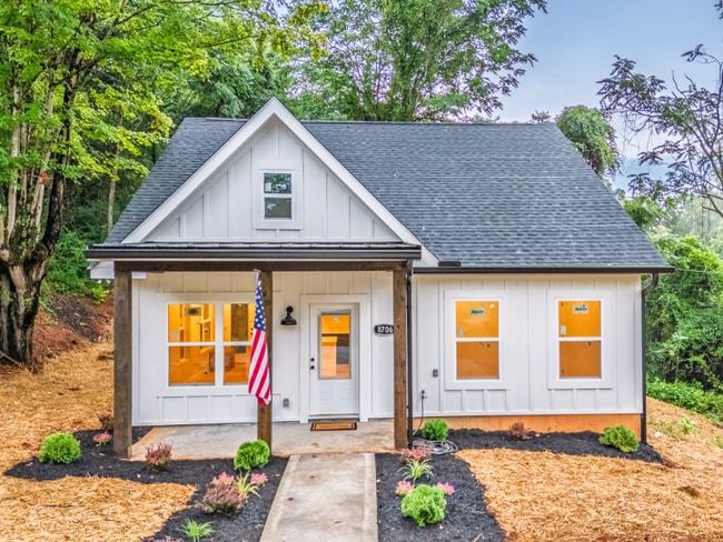 8706 Highland View Rd in Knoxville, TN - Building Photo - Building Photo