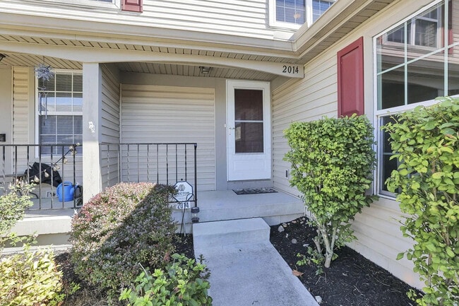 2014 Burbridge Ln in Hilliard, OH - Building Photo - Building Photo