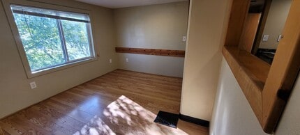 301 15th St NW in Bemidji, MN - Building Photo - Building Photo