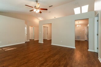 2985 Waters View Cir in Orange Park, FL - Building Photo - Building Photo