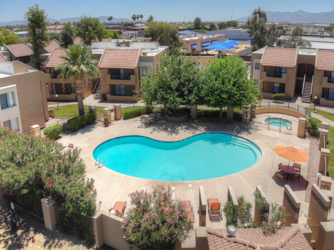 Sundancer Apartments in Tolleson, AZ - Building Photo - Building Photo