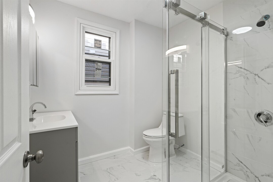 173-175-175 Lembeck Ave in Jersey City, NJ - Building Photo