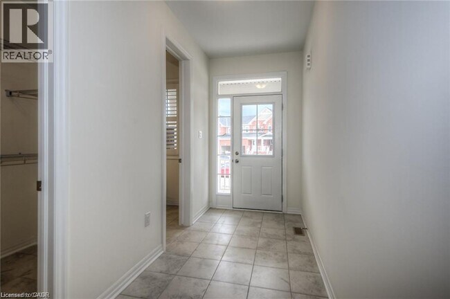 107 Watermill St in Kitchener, ON - Building Photo - Building Photo