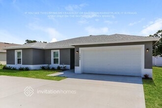 1042 SW Del Rio Blvd in Port St. Lucie, FL - Building Photo - Building Photo