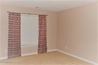 110 Dunhill Ct in Jacksonville, NC - Building Photo - Building Photo