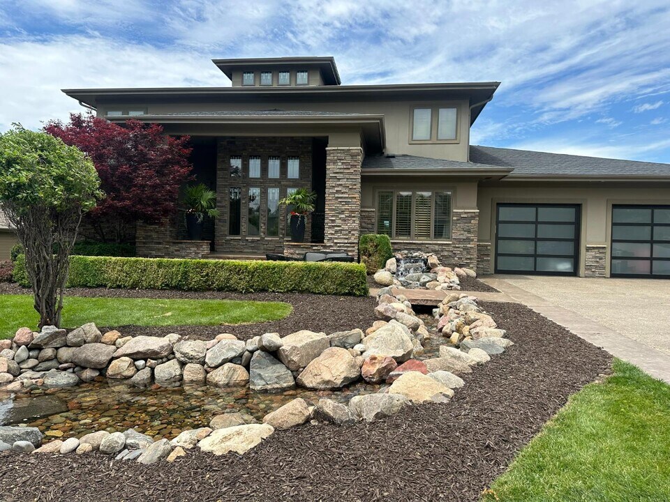 3006 N 192nd Ave in Elkhorn, NE - Foto de edificio