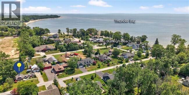 44 Pleasant Ave S in Fort Erie, ON - Building Photo - Building Photo