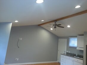 5317 Ventura Canyon Ave in Sherman Oaks, CA - Building Photo - Building Photo