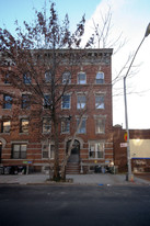 44 Meserole Ave in Brooklyn, NY - Building Photo