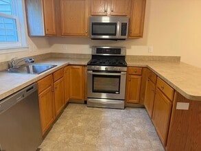 551 London Court II, Unit 551 in Egg Harbor Township, NJ - Foto de edificio - Building Photo
