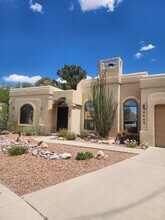 4465 Vista De Luz Ct in Las Cruces, NM - Building Photo - Building Photo