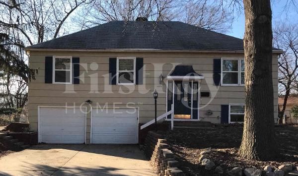 property at 6606 N Wayne Ave