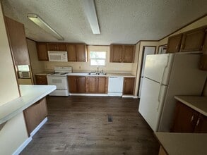 13 1st St in Lamar, MO - Building Photo - Building Photo