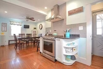 33 Harriet St, Unit #2, in Boston, MA - Building Photo - Building Photo