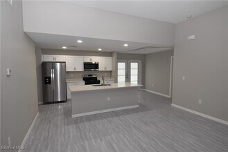 2121 Firebrand Rd in North Port, FL - Building Photo - Building Photo