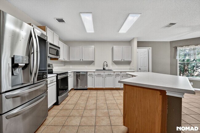 4504 Moose Dr in Austin, TX - Foto de edificio - Building Photo