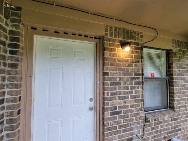 property at 2205 Velma St