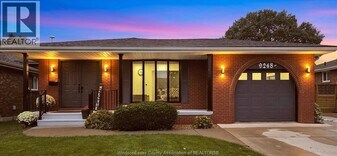 9248 Esplanade Dr in Windsor, ON - Building Photo