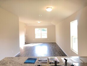 1296 S Springfield Dr in Fayetteville, AR - Building Photo - Building Photo