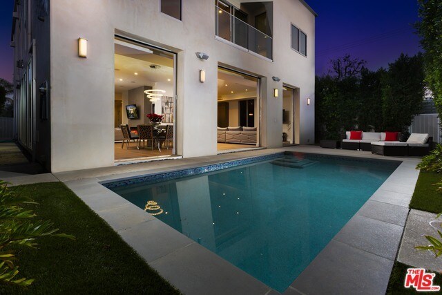 721 N Spaulding Ave in Los Angeles, CA - Building Photo