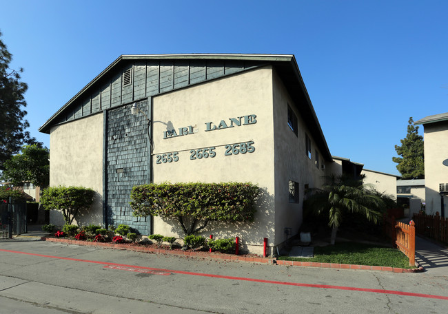 Park Lane Apartments in Anaheim, CA - Foto de edificio - Building Photo