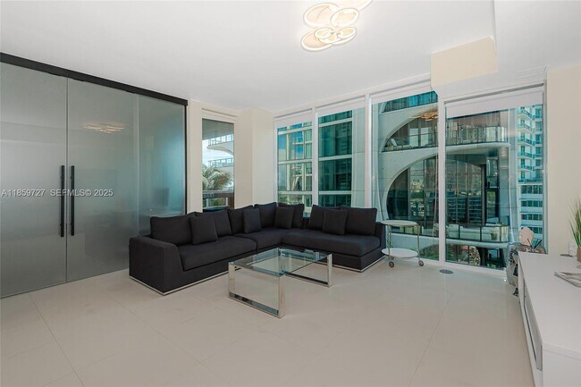 property at 1040 Biscayne Blvd