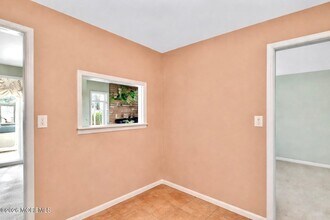 35 Breakwater Square in Freehold, NJ - Building Photo - Building Photo