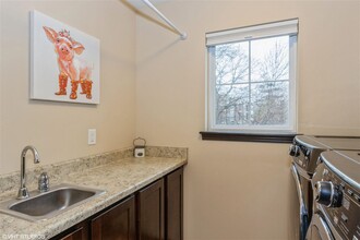 440 3rd Ave in Coralville, IA - Building Photo - Building Photo