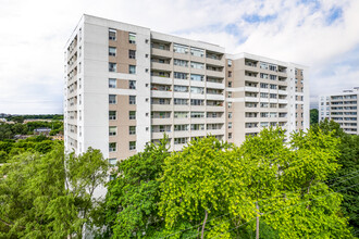 Grenadier Village in Toronto, ON - Building Photo - Building Photo