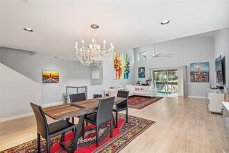 2433 Wentworth St in Houston, TX - Building Photo - Building Photo