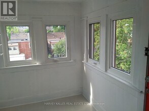 885 Davenport Rd in Toronto, ON - Building Photo - Building Photo