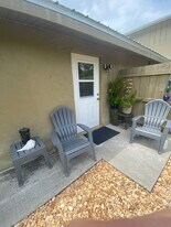 5344 Caldwell St, Unit C in Naples, FL - Building Photo