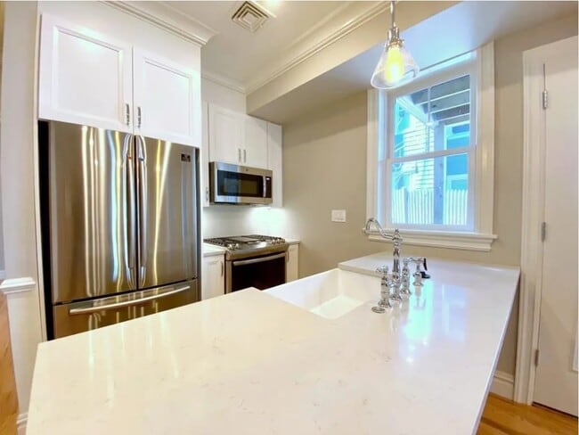 17-17 Tremont St, Unit 15-1 in Boston, MA - Building Photo - Building Photo