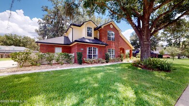11881 Honey Locust Dr in Jacksonville, FL - Building Photo - Building Photo
