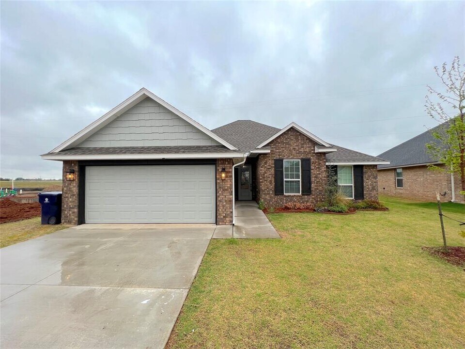 7440 Geneva Rea Ln in Yukon, OK - Building Photo