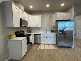 9646 Goodrich Rd SE, Unit B in Moses Lake, WA - Building Photo