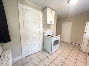 19 Forest St in Weymouth, MA - Building Photo - Building Photo