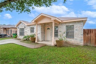 204 Jacobo Ave in Pharr, TX - Building Photo