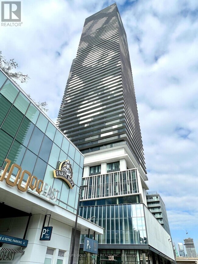 138 Downes St in Toronto, ON - Building Photo - Building Photo