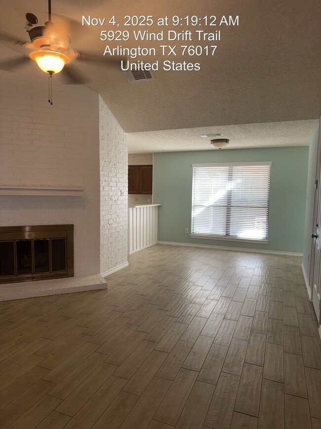 5929 Wind Drift Trail in Arlington, TX - Building Photo - Building Photo