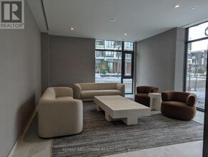 1 Quarrington Lane in North York, ON - Building Photo - Building Photo