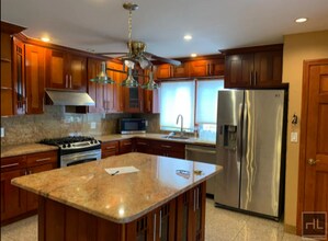 144-10 20th Ave-Unit -2F in Queens, NY - Building Photo - Building Photo