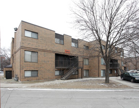 Evergreen Terrace Apartments in Chicago, IL - Building Photo - Building Photo