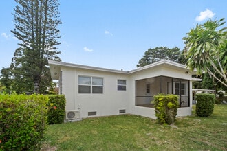 1219 NW 33rd St, Unit 1 in Miami, FL - Building Photo - Building Photo