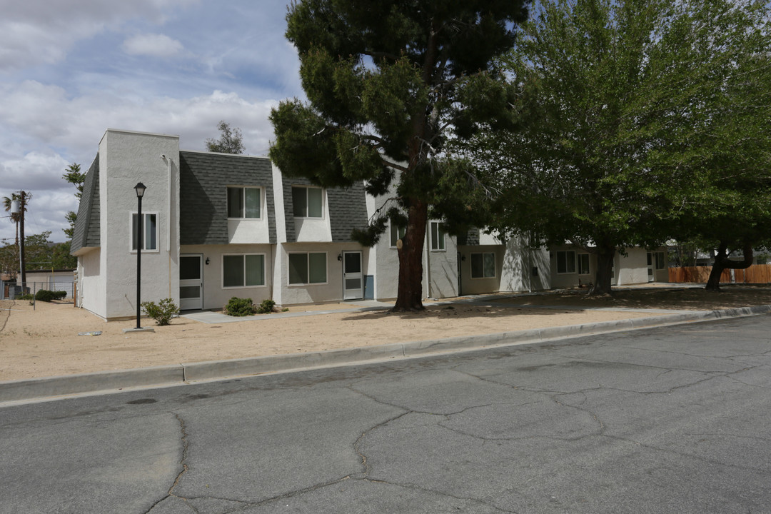 56201 Papago Trl in Yucca Valley, CA - Building Photo