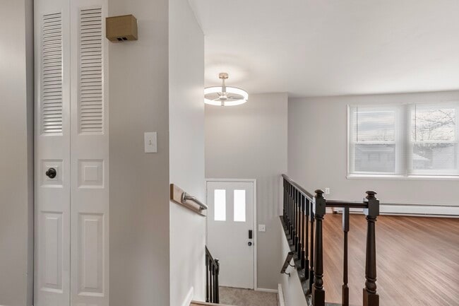 7617 Fitzpatrick Dr in Liverpool, NY - Building Photo - Building Photo