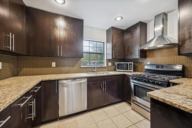 3104 Fontana Dr in Austin, TX - Building Photo - Building Photo