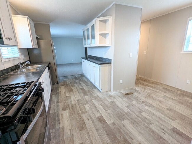 710 Oregon St in Belleville, MI - Building Photo - Building Photo